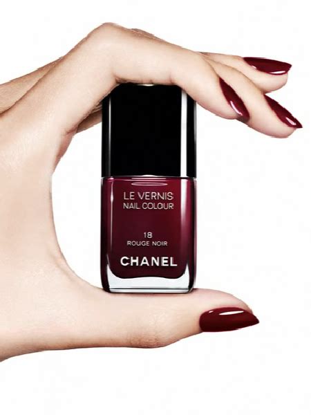 rouge et noir smalto chanel|chanel's colour.